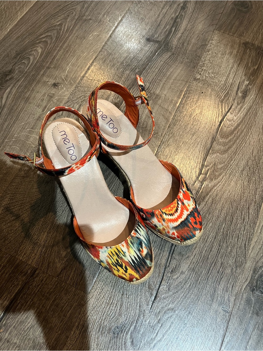 Me Too Multicolor Printed Ankle-Strap summer wedge sandal Sz 8.5